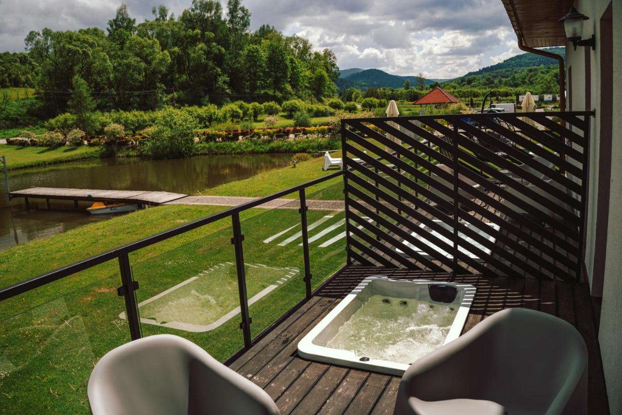 Carynska Resort & Spa 루토비스카 외부 사진