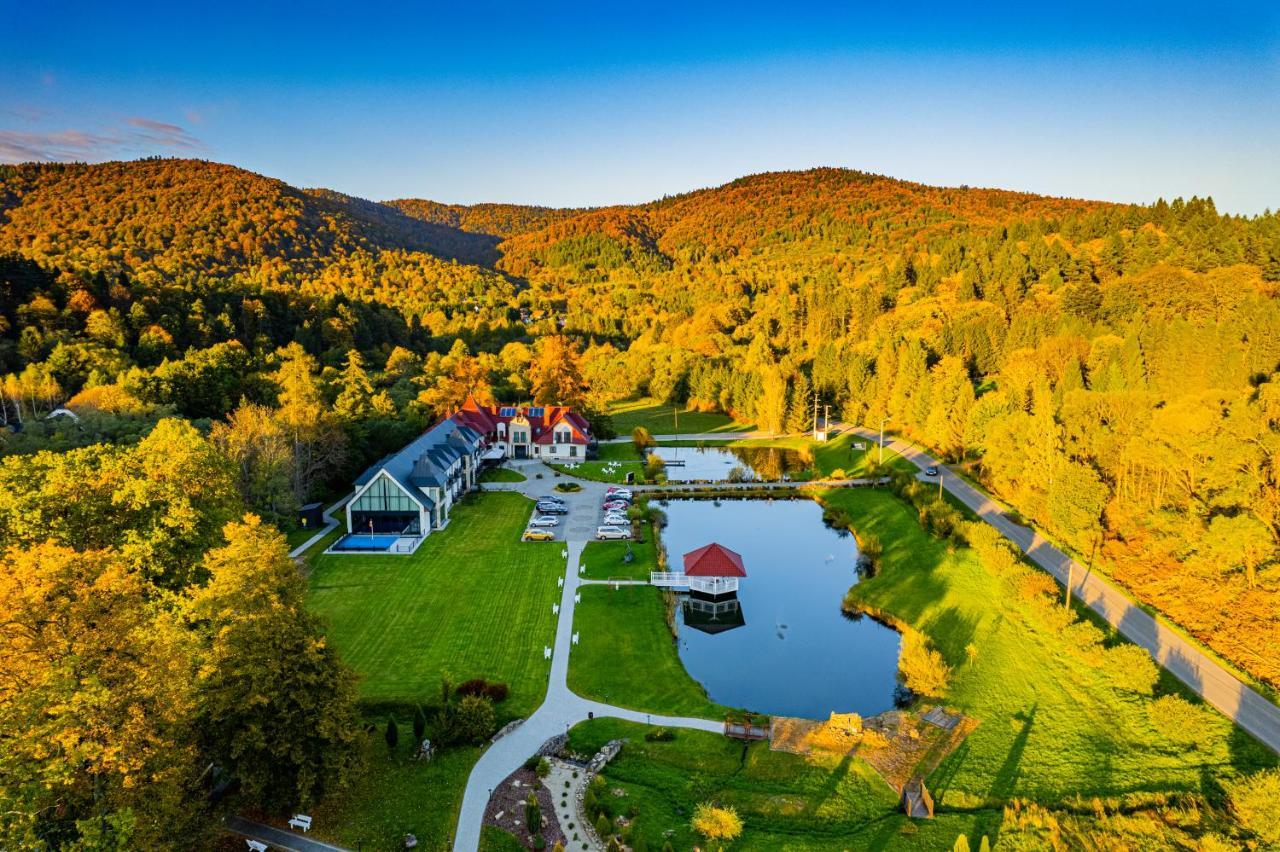 Carynska Resort & Spa 루토비스카 외부 사진