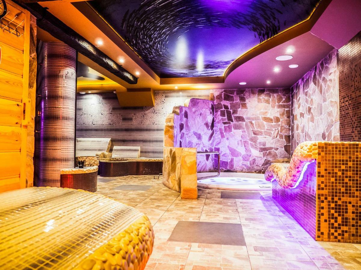 Carynska Resort & Spa 루토비스카 외부 사진